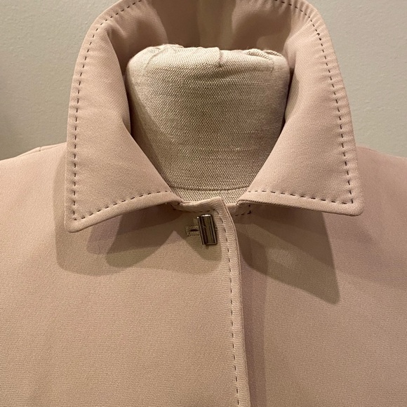 Tahari Womens Tan Blazer w Silver Buttons & Brown Contrast Stitching / Size 6 - Picture 13 of 15